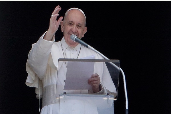  Pope Ya Bayar Da Taimako Ga Wadanda Corona Ta Cutar