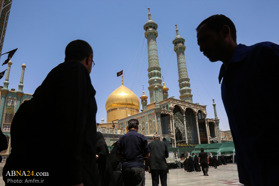 “Las procesiones por el martirio del Imam Yafar As-Sadiq (P) llegan al Santuario de Fátima Ma’asumah (P) en Qom”