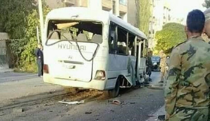 سقوط ضحايا جراء استهداف حافلة للجيش السوري بعبوة ناسفة في درعا