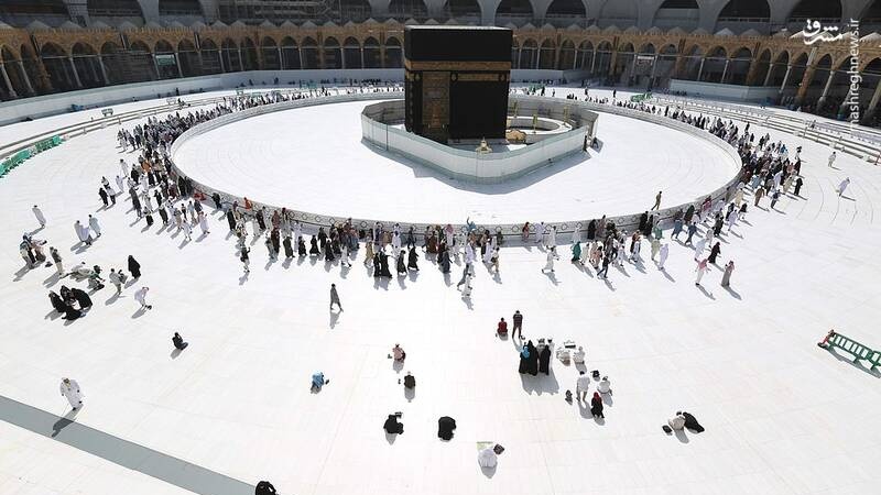 A.Saudita: moschee della santa Mecca riaprono ai fedeli domenica