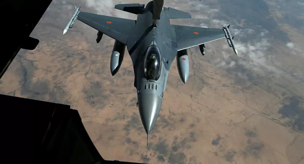 Aeronave da coalizão liderada pelos EUA ataca 3 esconderijos do Daesh no norte do Iraque