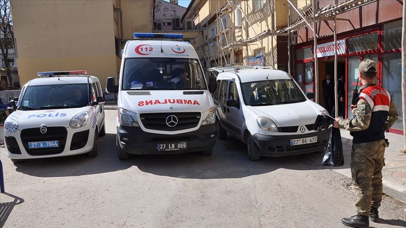 Gaziantep'te askeri araç devrildi: 1'i ağır 5 asker yaralı