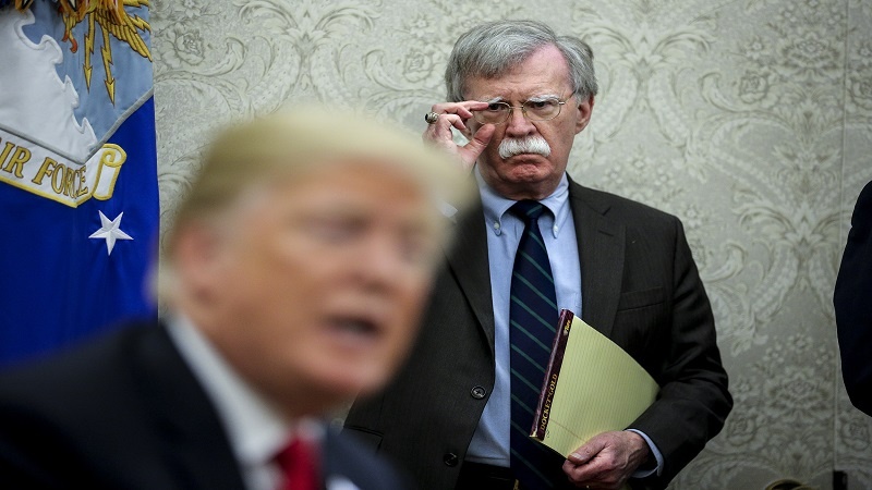 ボルトン氏　核合意離脱決定時のトランプ氏を揶揄