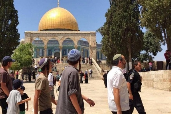 Zionistische Siedler stürmen Gelände der Al-Aqsa Moschee