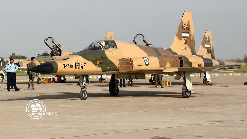 Angkatan Udara Iran Terima Tiga Jet Tempur Produk Lokal
