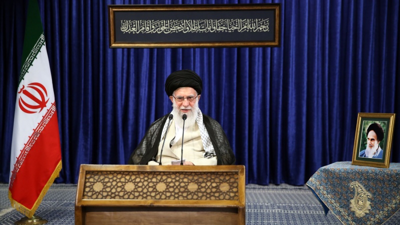 イラン最高指導者、「敵は、イラン国民の鉄拳を受け退散する」