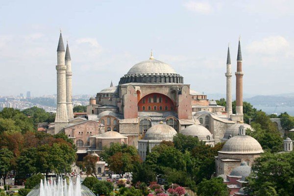  Almanya’da iki Kur’an kitabı yayınlandı