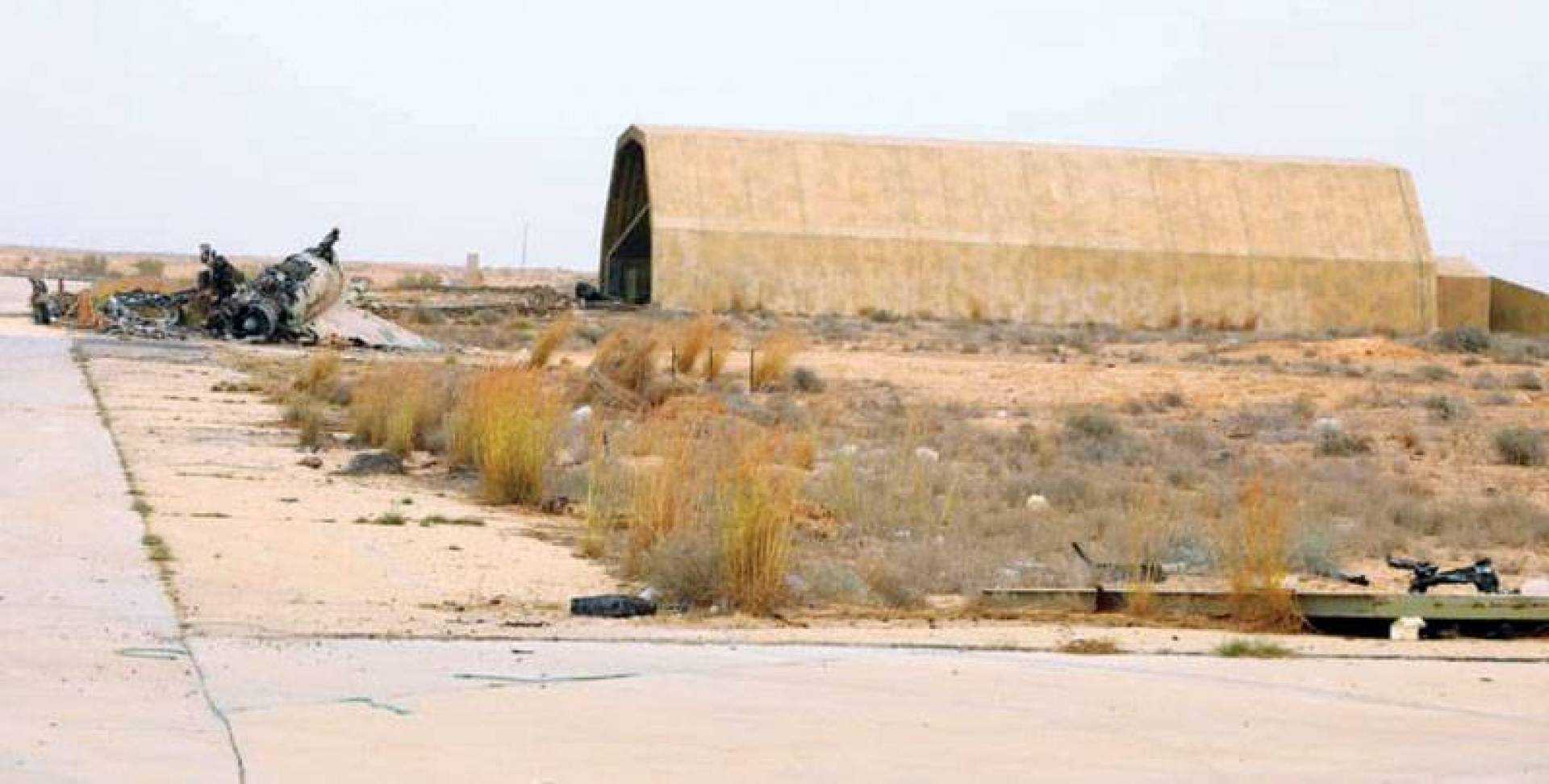 انفجارات قرب قاعدة الوطيّة العسكرية في ليبيا