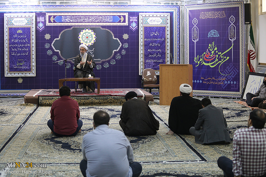 Photos: Imam Reza birth anniversary celebrated at Ahlul Bayt (AS) World Assembly office in Qom