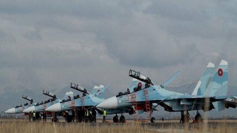 Ermenistan, Rus savaş uçağıyla tatbikat yaptı