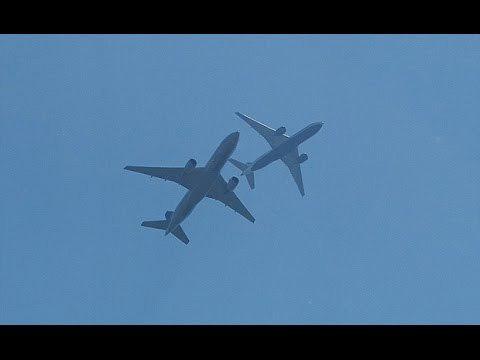 دو امریکی طیارے فضاء میں ٹکرا کر جھیل میں گر گئے