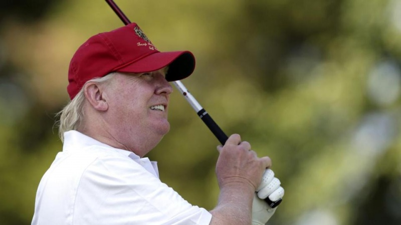 CNN: Trump ha trascorso oltre un anno a giocare a Golf durante mandato