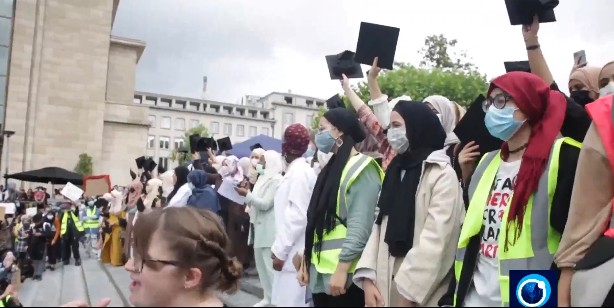 Belgien: Tausende verurteilen das Verbot von Kopftüchern an Universitäten in Brüssel