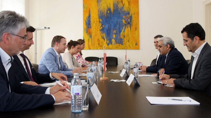 Iran dan Austria Ingin Perluas Hubungan Perdagangan
