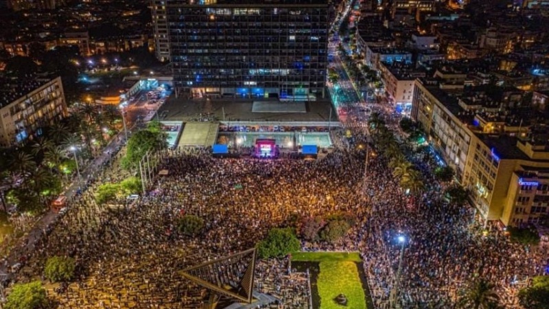 Tel Aviv'de Netanyahu hükümeti karşıtı protesto düzenlendi