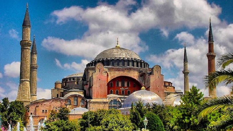 Hagia Sophia, antara Kepentingan Politik Erdogan dan Barat