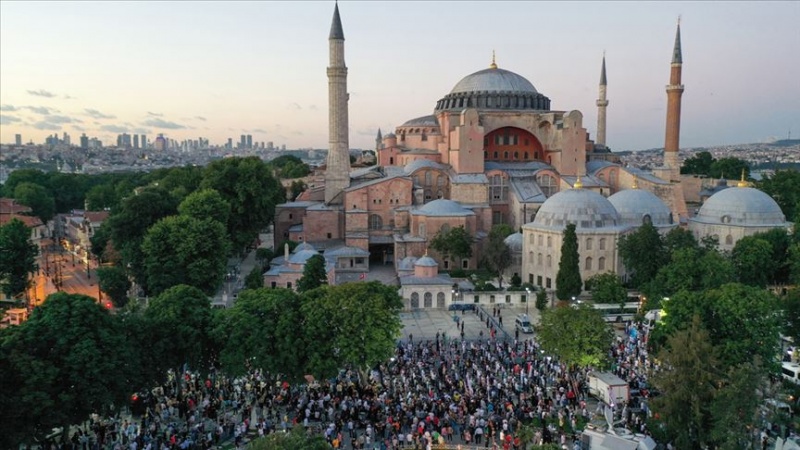 Ayasofya'nın Resmi Şekilde Müzeden Camiye Dönüşmesi