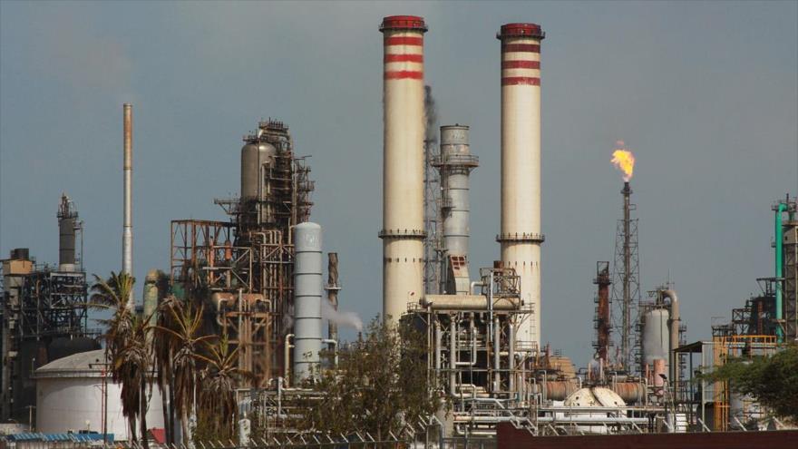 Le Venezuela relance la production d'essence grâce à l'aide de l'Iran