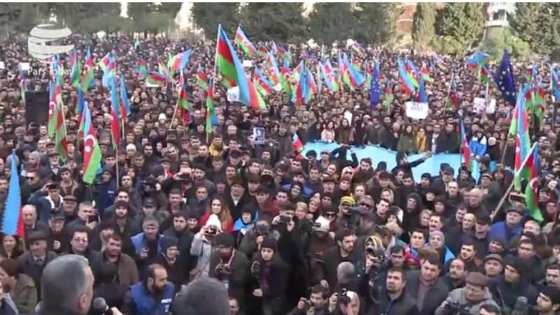 Bakü’de hükümet karşıtı protesto eylemi
