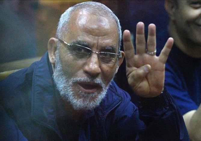 حكم نهائي جديد بالسجن المؤبد بحق مرشد إخوان مصر