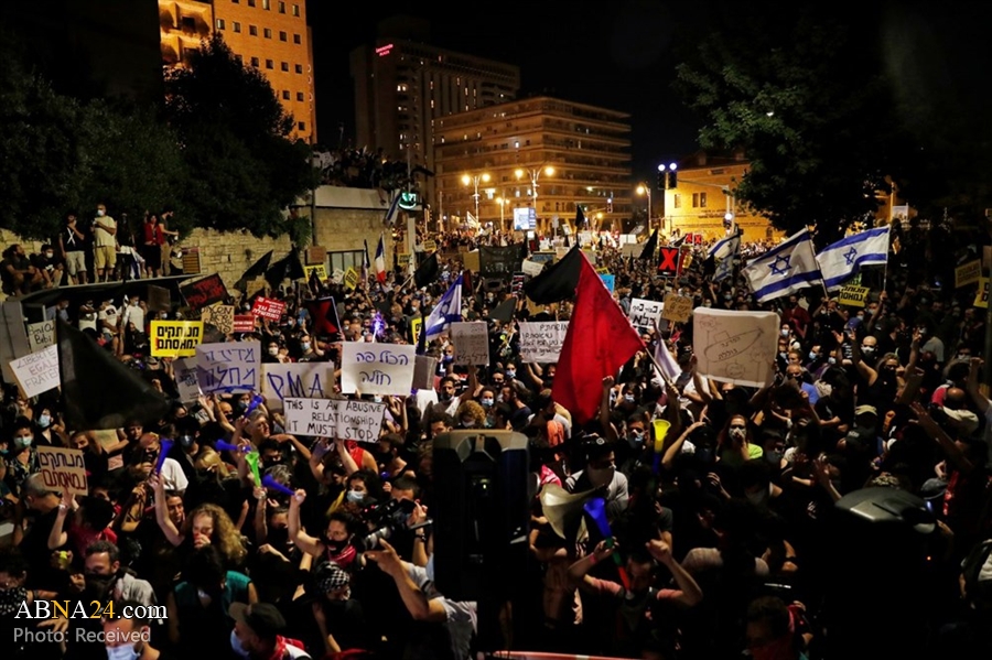 Photos: Israelis protest against Netanyahu’s corruption
