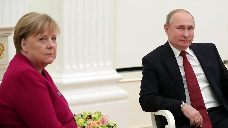 Путин подчеркнул бесполезность санкционного давления на Иран
