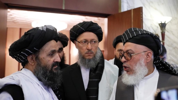 "طالبان" تعيد تشكيل فريقها التفاوضي قبيل المحادثات مع كابل
