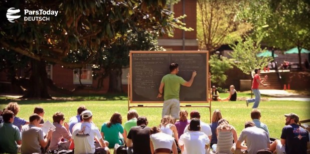 Ausländische Studenten laufen Gefahr, aus US-Colleges ausgeschlossen zu werden