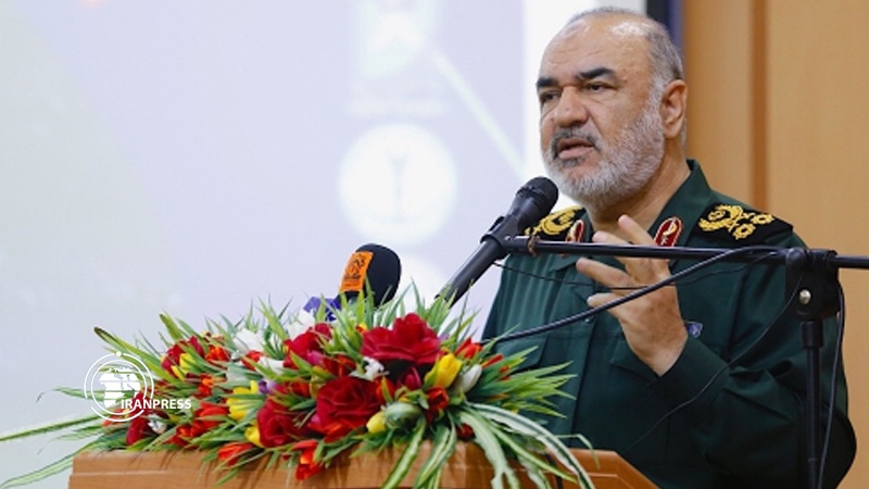 Komandan IRGC Resmikan Sistem Rudal dengan Pemandu Laser