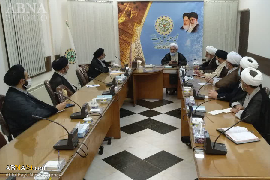 Photos: Head of Hawzah International Relation Department meets with Ayatollah Ramazani