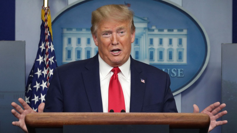 米大統領、「コロナ関連状況は改善の前に悪化」