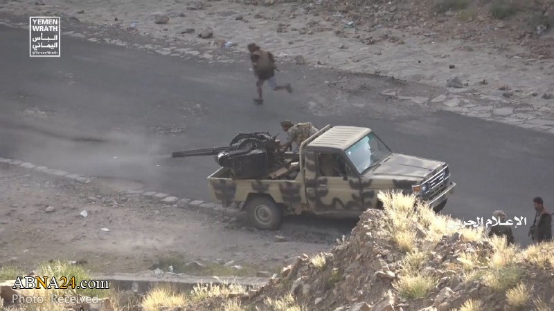 Video: Saudi mercenaries run away after brave Yemenis attack occupied positions in al-Obaidiya