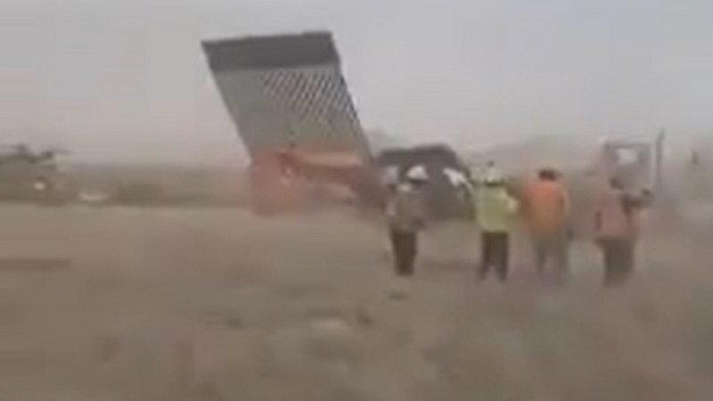 ハリケーン「ハナ」、米大統領が築いた国境壁を損壊