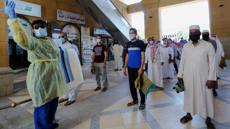 サウジの新型コロナ感染者が26万6000人を突破