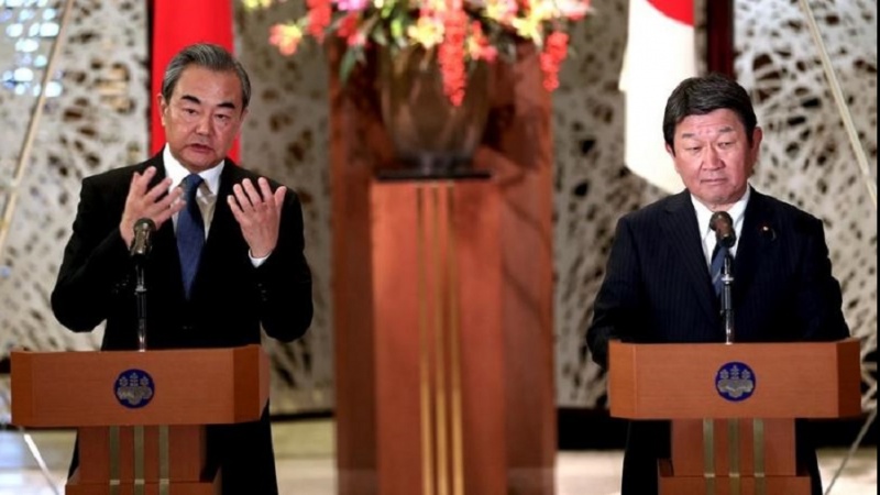 日中外相が電話会談　人的往来の再開を早期調整へ