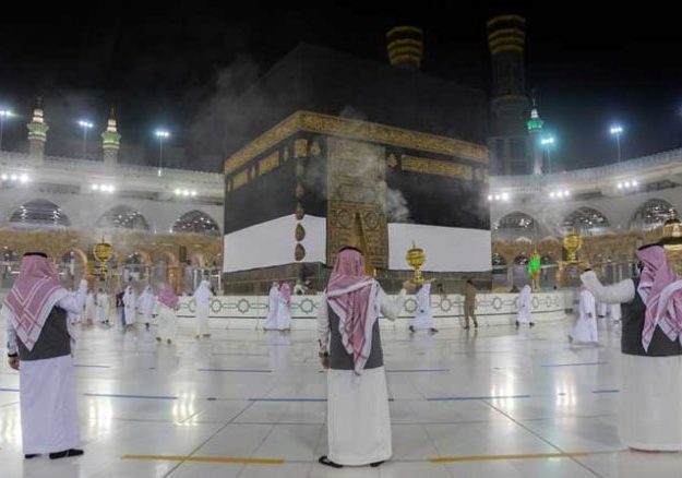 النظام السعودي يكذب بشأن دواعي منع الحج