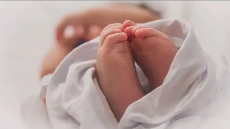 माँ जैसी हस्ती की शराब की लत, उसकी मामूम बच्ची की जान जाने की वजह बनी