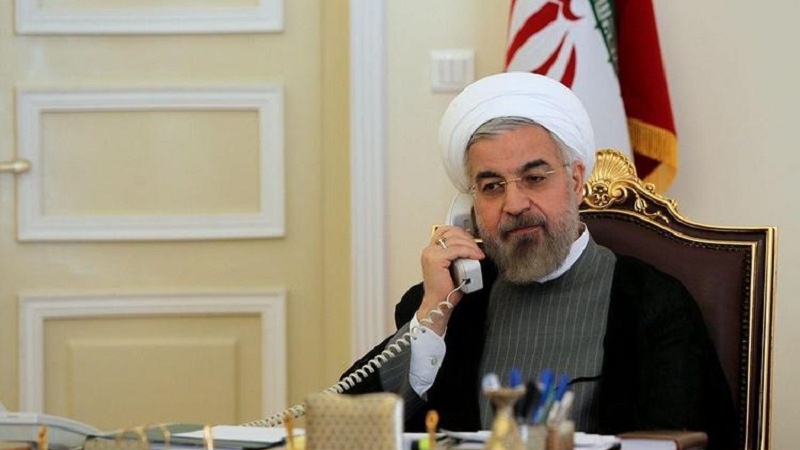 イラン大統領が地域諸国の４首脳と電話会談　経済関係の拡大などを強調