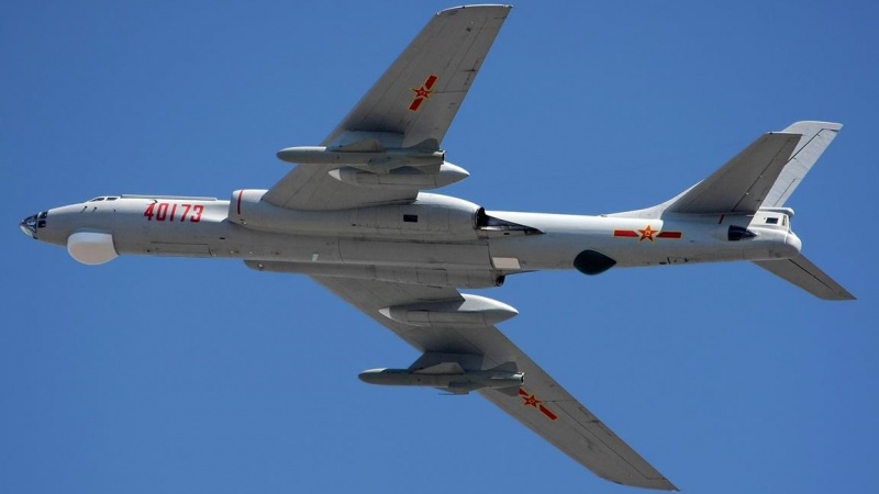 Çin öz bombardmançı təyyarəsini nümayiş etdirdi