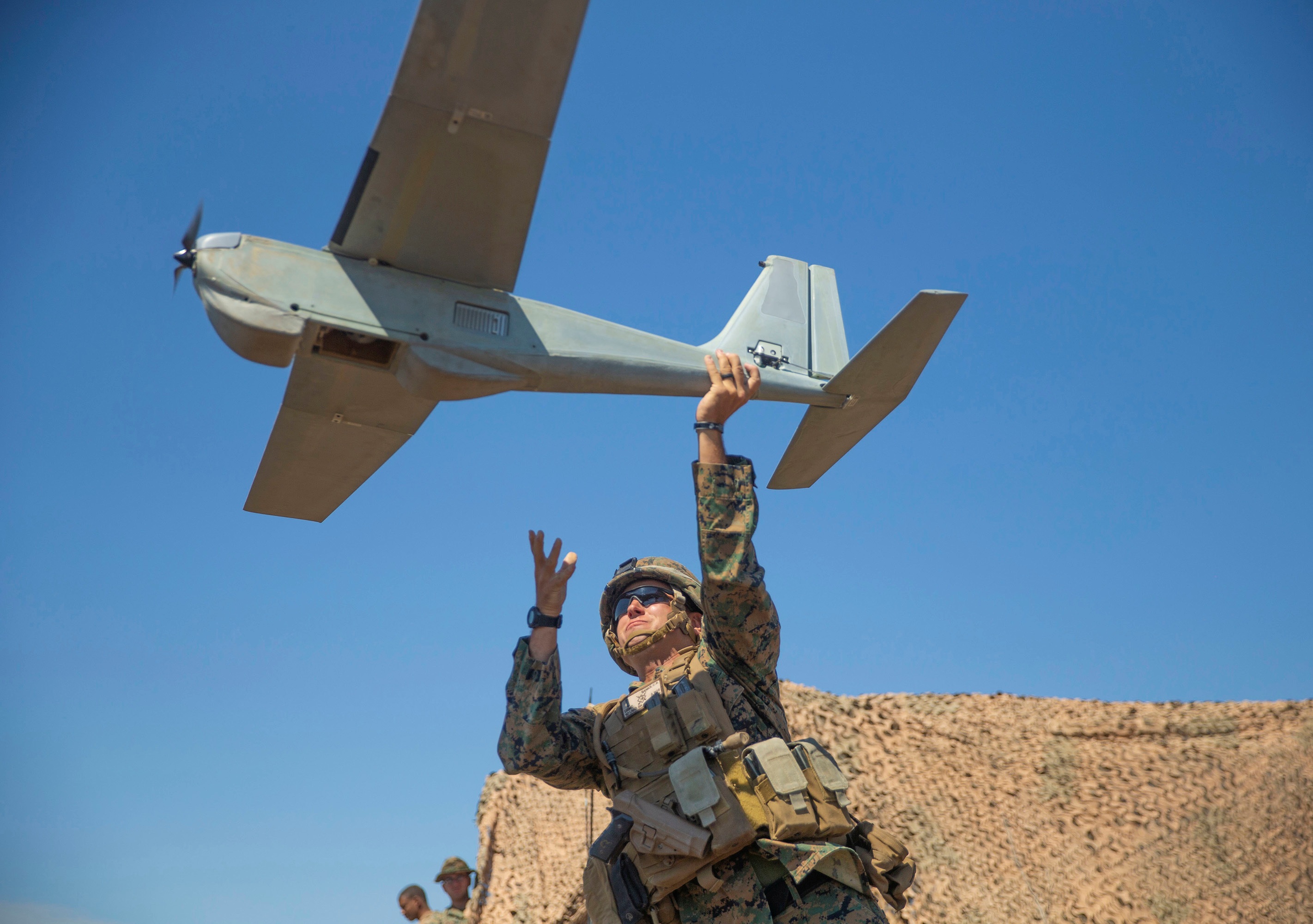 اليمن: إسقاط طائرة تجسس أمريكية نوع (RQ-20) قبالة جيزان