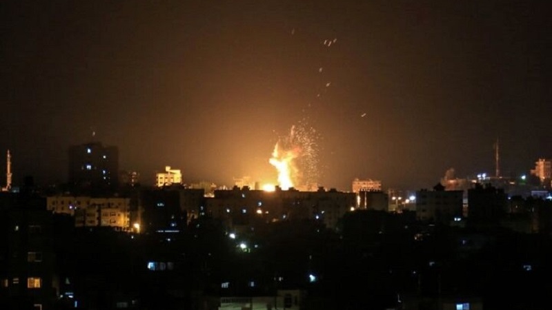 イスラエル軍戦闘機がガザを攻撃