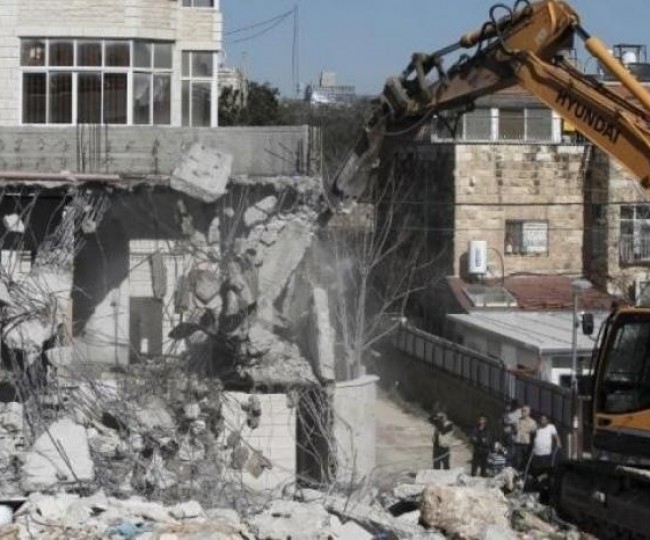 الاحتلال الاسرائيلي يهدم منزلين في سلوان بالقدس المحتلة
