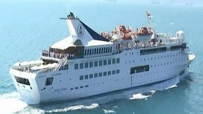 Круизный лайнер Orient Queen затонул в порту Бейрута