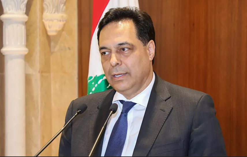 رئيس الوزراء اللبناني حسان دياب يلقي كلمة للشعب ويعلن استقالة الحكومة 