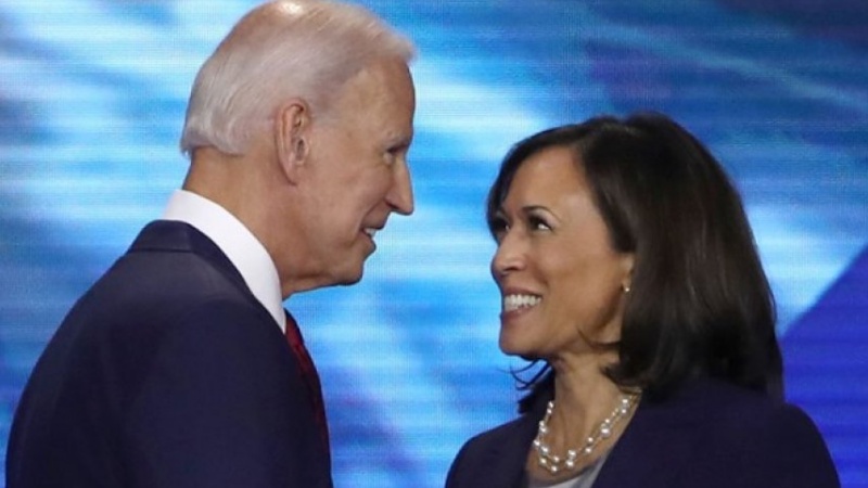 Joe Biden'in yardımcılığına Kamala Harris seçildi