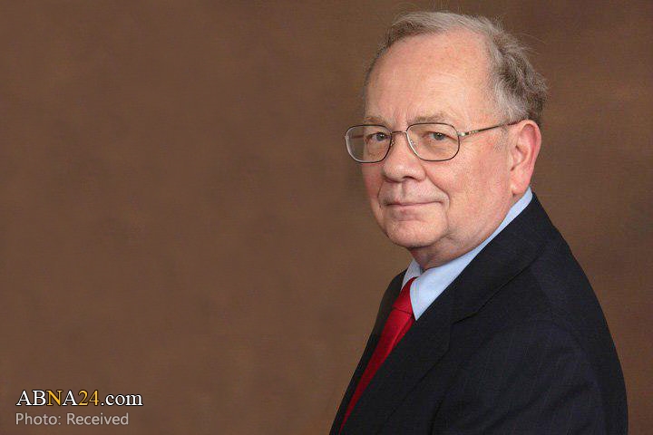 Former Diplomat: US government propaganda spread by Twitter, Facebook