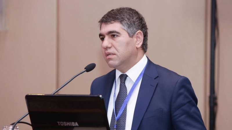 Вүгар Бајрамов: "Азәрбајҹан електрик енержиси ихраҹ едән өлкәјә чеврилиб"