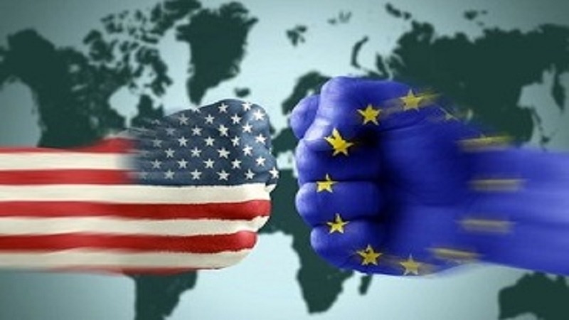 Usa, Trump dimezza alcuni dazi