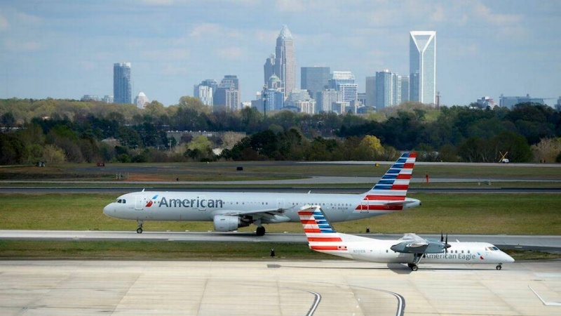 アメリカン航空、１５都市への運航を停止へ　