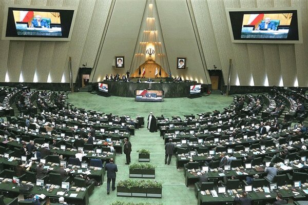 مشروع بالبرلمان الايراني للانسحاب من "الاتفاق النووي" في حالة تفعيل آلية الزناد